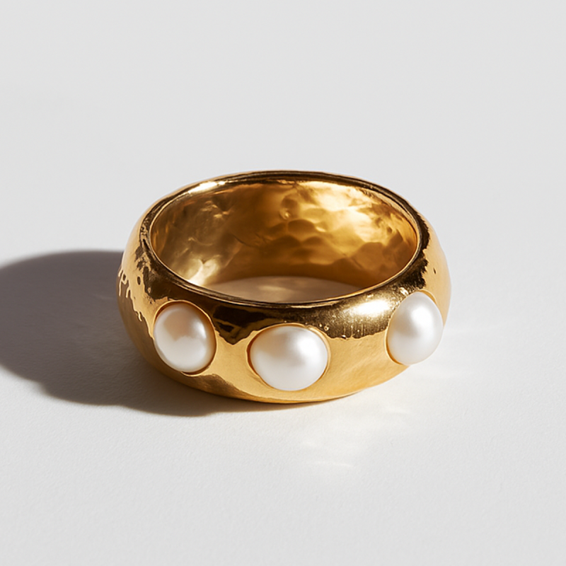 20251007_1713_Silver Bracelet Elegance_remix_01k6zknjakefav6567bhg7vsn4 1.png