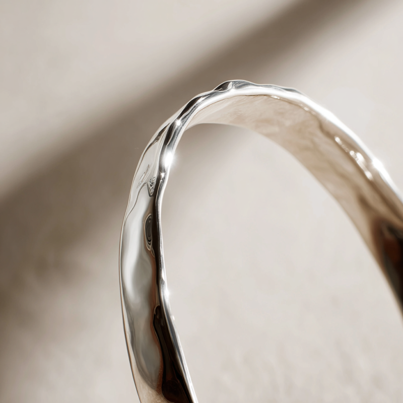 20251007_1713_Silver Bracelet Elegance_remix_01k6zknjakefav6567bhg7vsn4 3.png